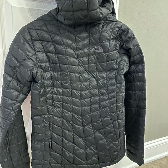THE NORTH FACE Women's Thermoball Eco Hoodie Women’s XS Black - Picture 9 of 11